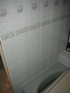 浴槽横壁へ手すり取付工事前写真